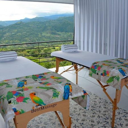 לה מסה Gyrola Birding Hotel Boutique מראה חיצוני תמונה