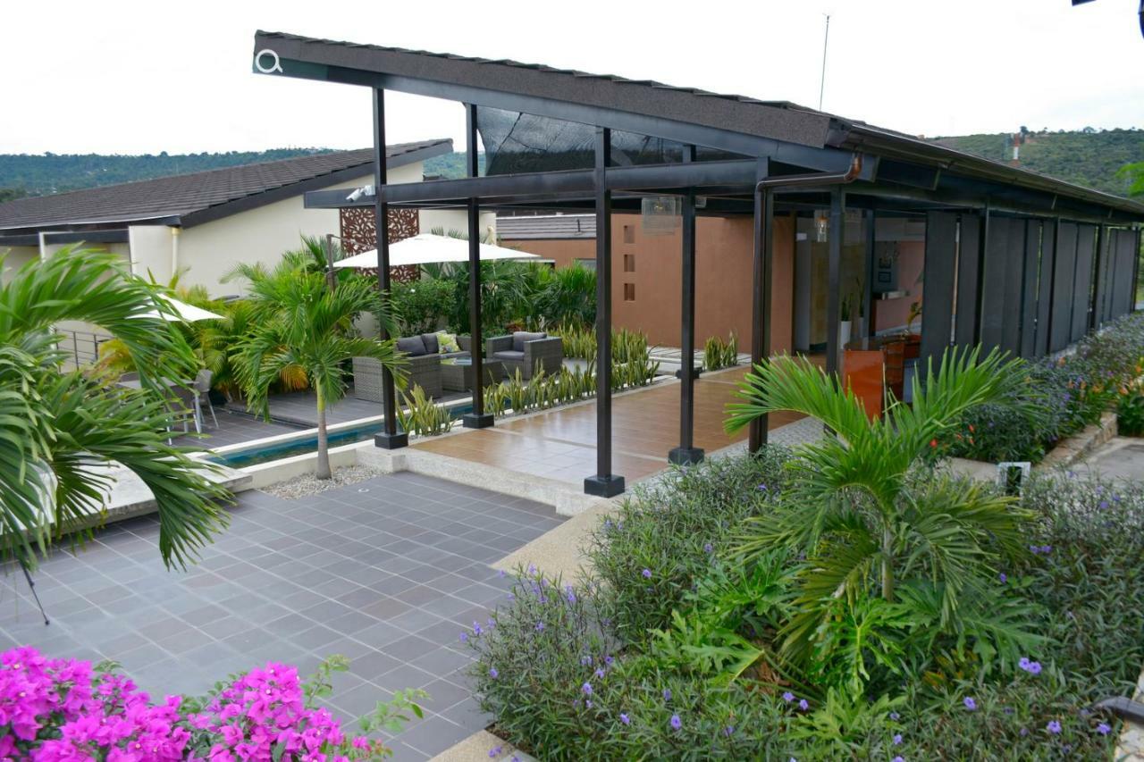 לה מסה Gyrola Birding Hotel Boutique מראה חיצוני תמונה